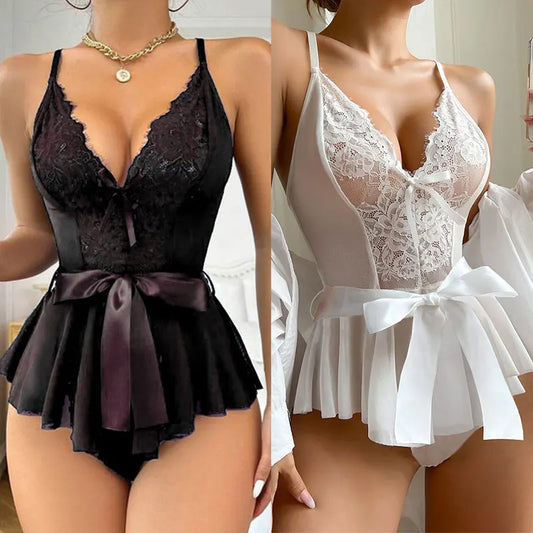 Ensemble nuisette dentelle transparente — Lingerie sexy avec string assorti